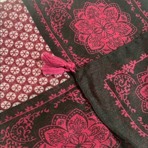 scraf - Picture 4 of 5